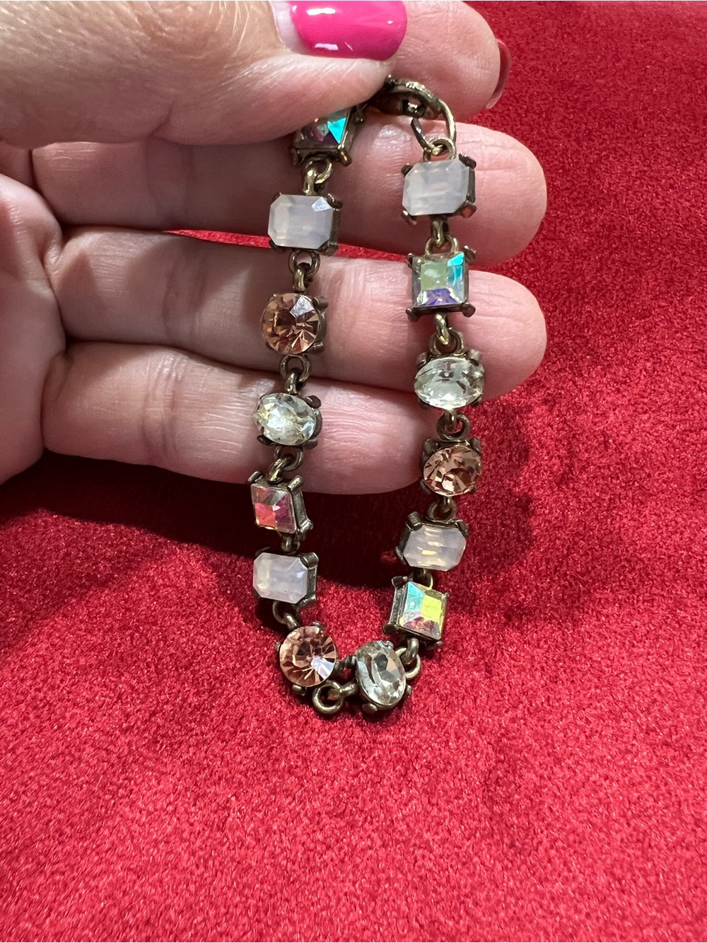 Source Unknown Iridescent Pink and Clear Crystal Link Bracelet Vintage